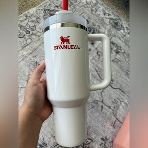 Stanley mistletoe 40oz tumbler New